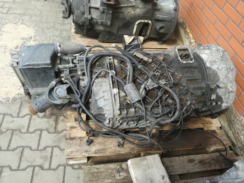 SKRZYNIA BIEGÓW ZF MANUAL 16 S 181 16S151 16S221 6923032587