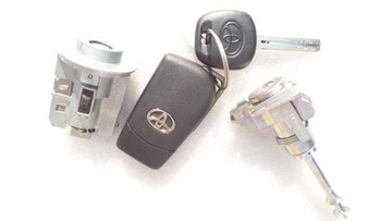 Toyota Aygo 2 II ключ замки ремкомплект