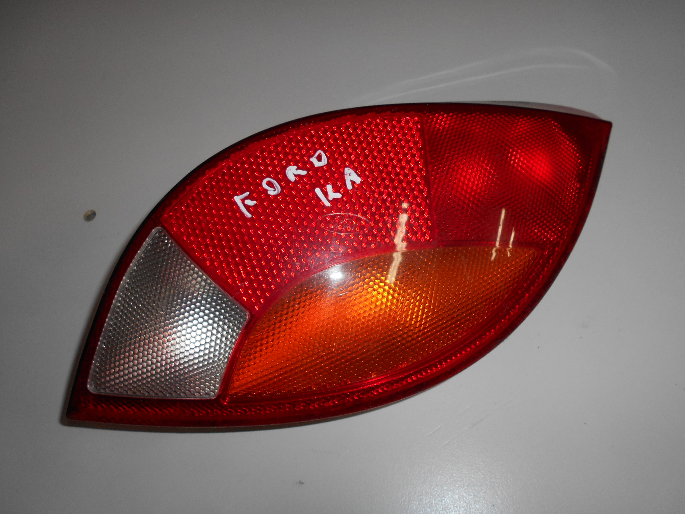 LAMPA PRAWY TYŁ PRAWA TYLNA FORD KA