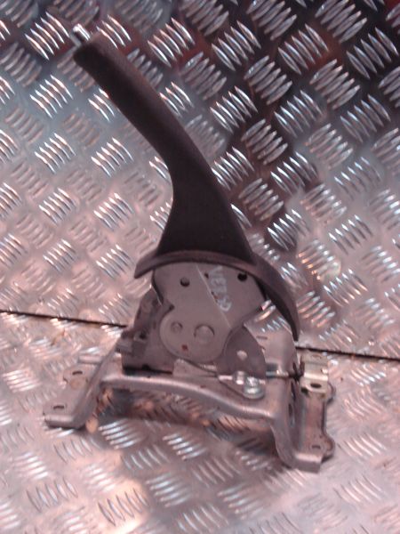 РУЧНЕ ГАЛЬМО TOYOTA COROLLA VERSO 2008