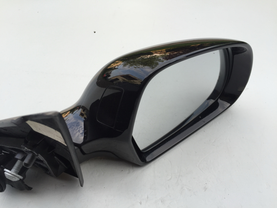 Lusterko składane 14 PIN prawe AUDI Q3 8U LY9B Producent części Audi OE