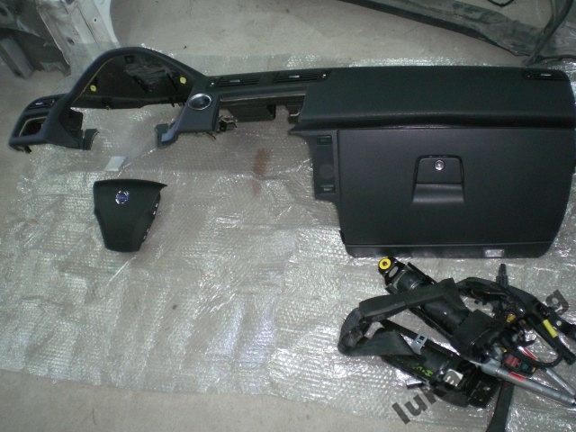 бардачок volvo V50 S40 C30 2010