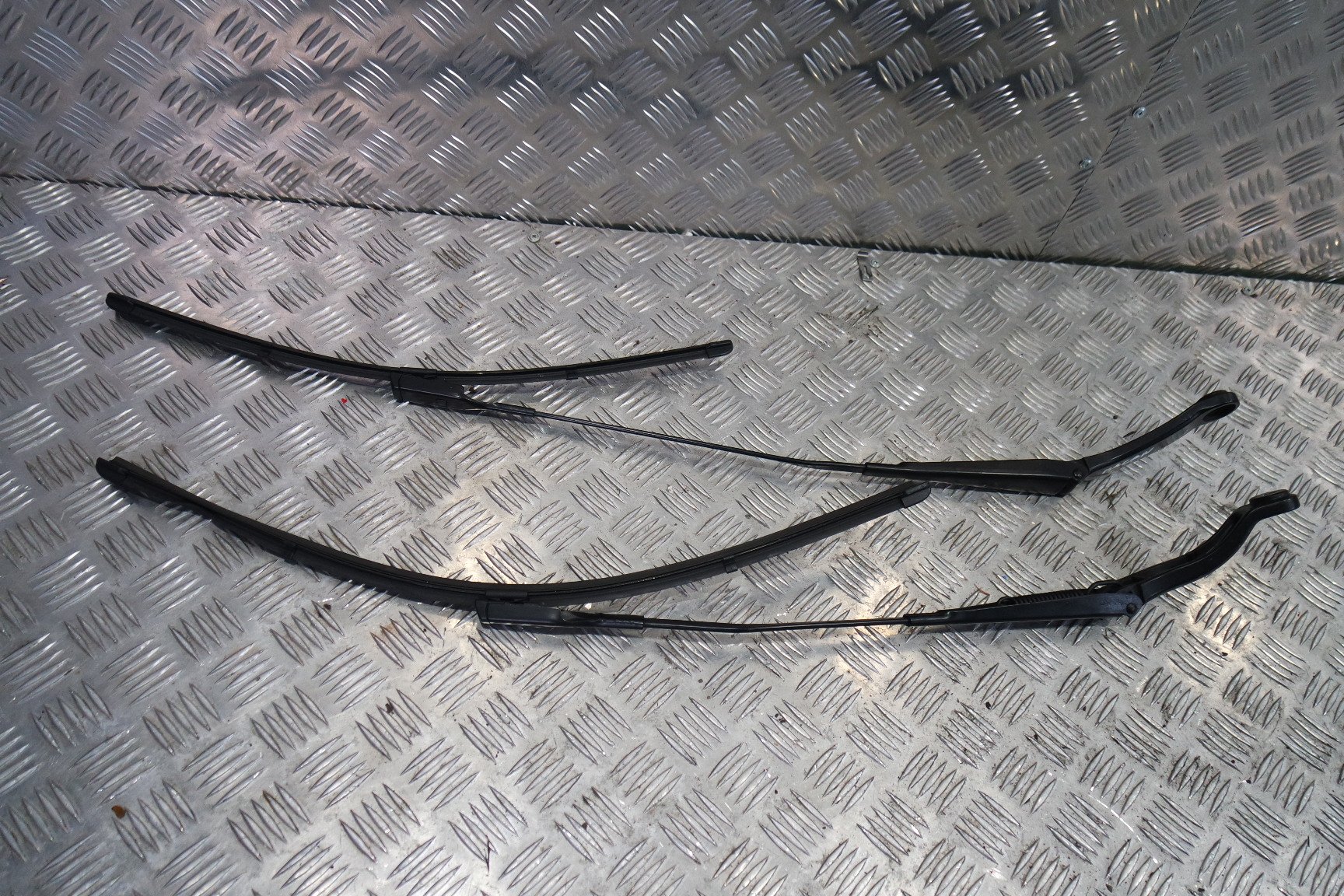 РЫЧАГИ СТЕКЛООЧИСТИТЕЛЯ PORSCHE MACAN