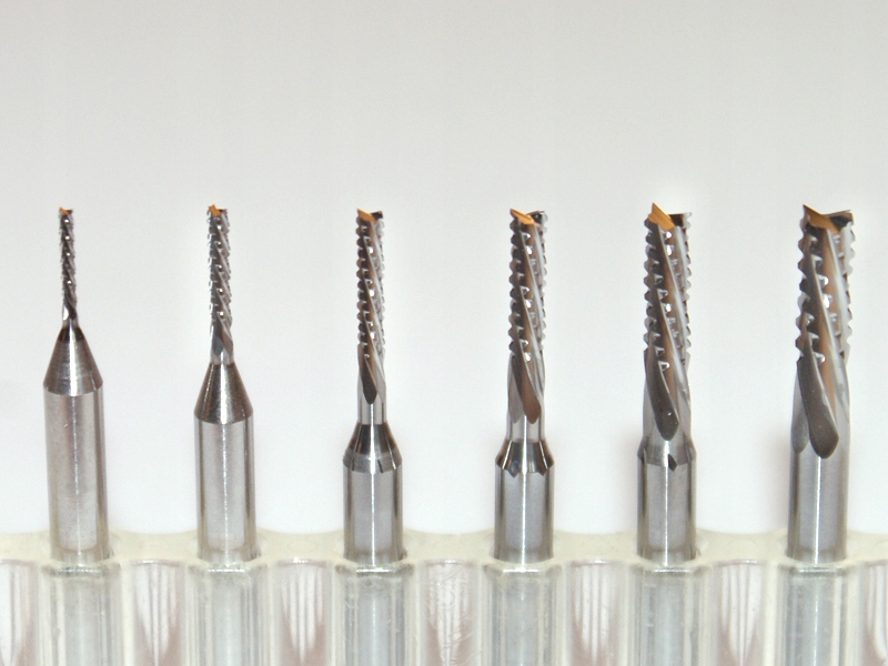 Frez spiralny wieloostrzowy łamacz 1,4 mm VHM CNC Rodzaj frezu trzpieniowy