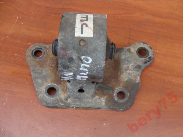 mitsubishi OUTLANDER 04r 2,4E подушка коробки