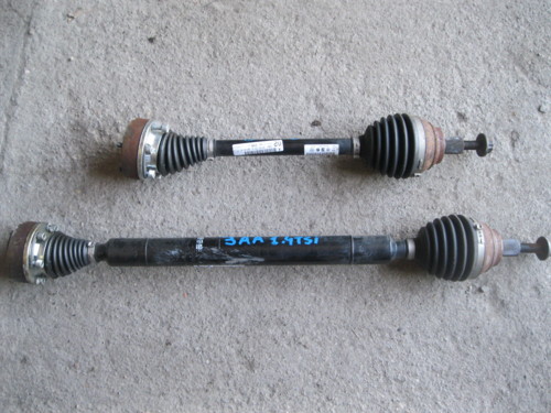 semi-axis left VW Passat B7 B-7 3AA 1.4TSI front 1K0407271LA