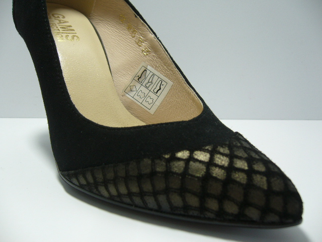 CZÓŁENKA GAMIS 35 CZARNE ZŁOTA ŁUSKA SKÓRA SZPILK Marka GAMIS