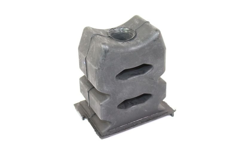 TOYOTA LAND CRUISER 90 96 02 ODBOJ MOSTU TYL TYLNY