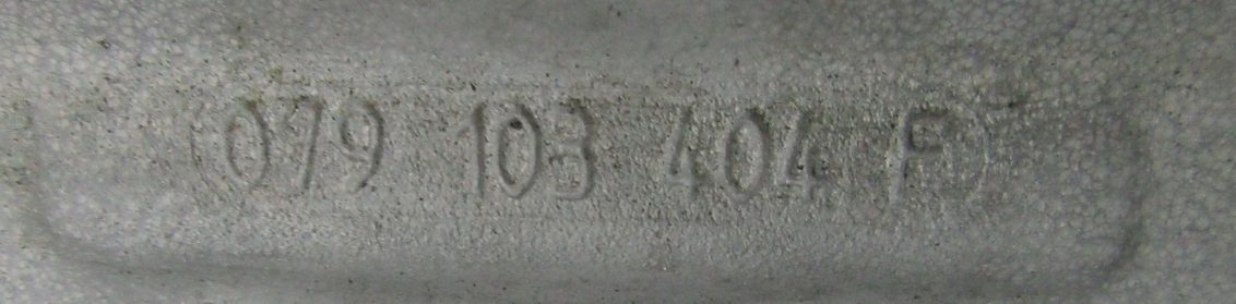 GŁOWICA AUDI RS4 RS5 4.2 FSI CFS 079103404F Producent części Audi OE