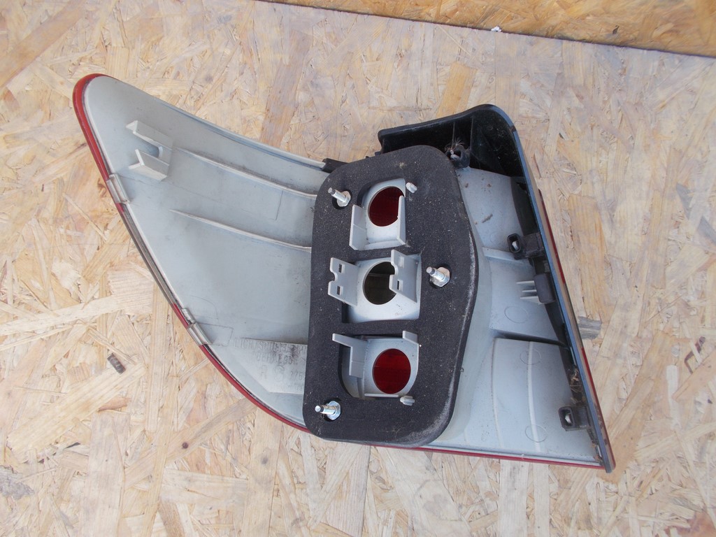 light right rear right rear part MERCEDES B KLASA 245