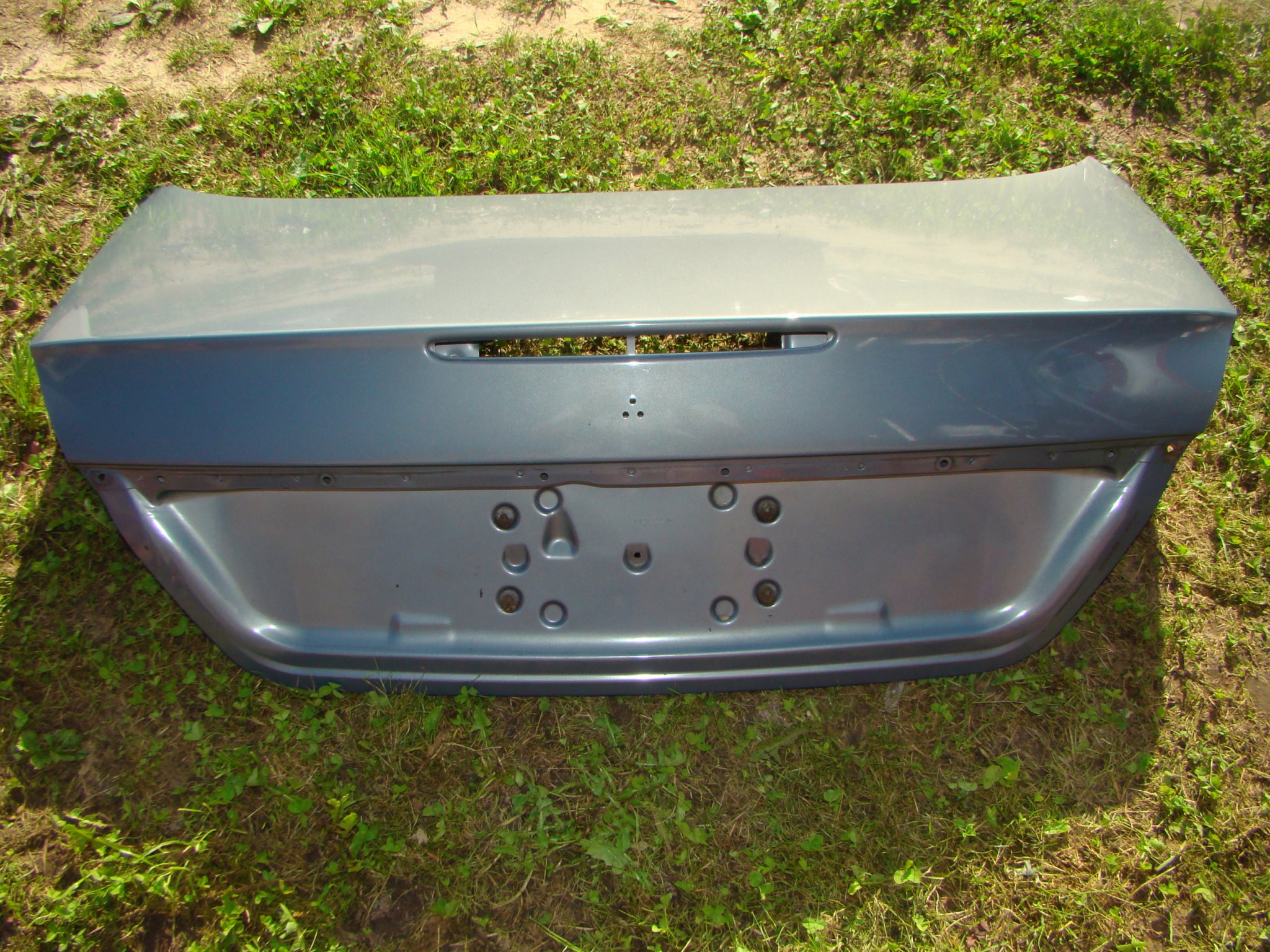 MERCEDES W211. седан крышка багажника задняя K203