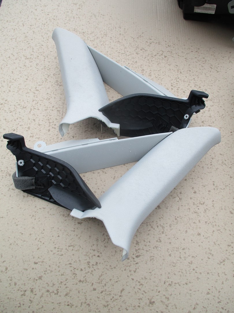 plastic plastics for pillar AUDI A3 8V0 sedan