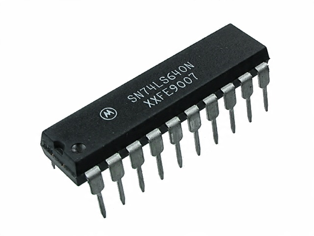 

74LS640 DIP20 Motorola SN74LS640N cena za 3szt