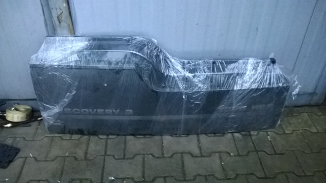 Land Rover Discovery 3 III 4 IV tylna klapa dół