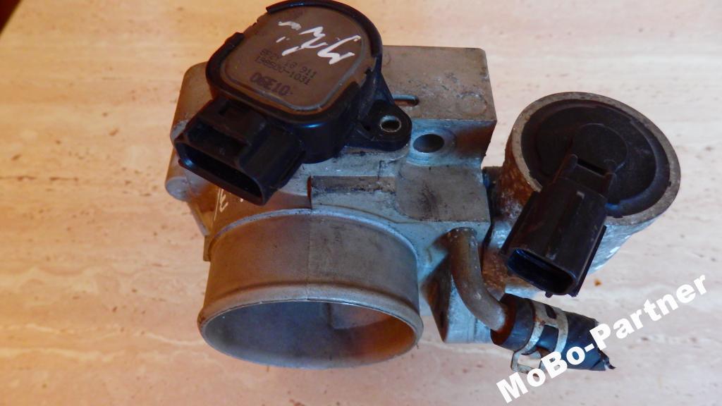 ДРОССЕЛЬНАЯ ЗАСЛОНКА mazda 323F MZO15580
