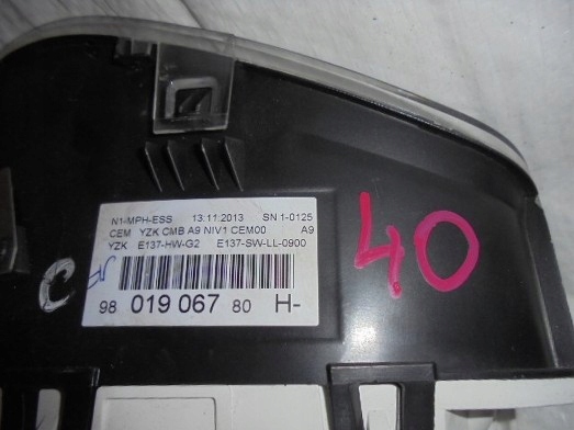 peugeot 208 спидометр часы 9801906780