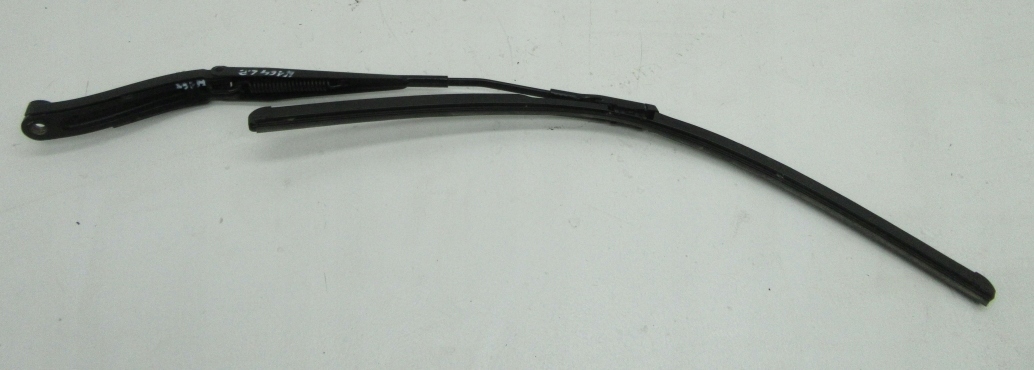 Рычаг стеклоочистителя левый передний ML W164 A1648200540