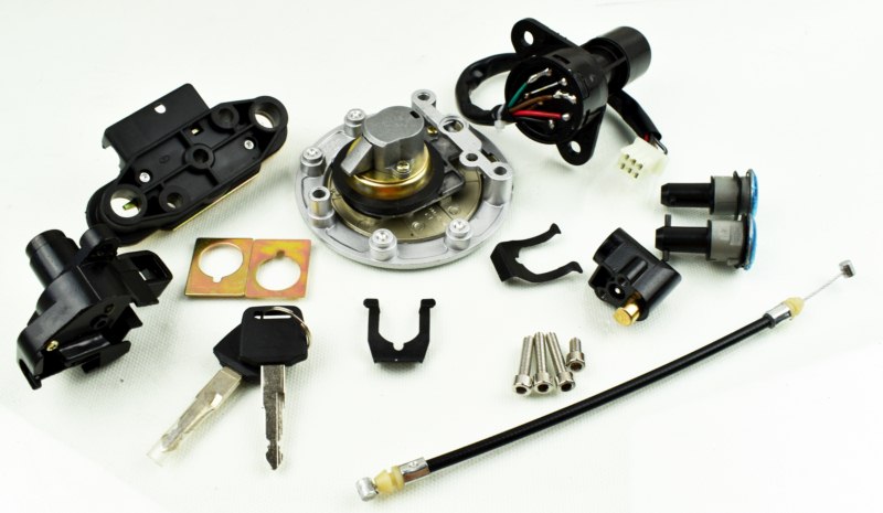 Junak 901-stacyjka, zestaw zamków z kluczykami kpl Producent inny