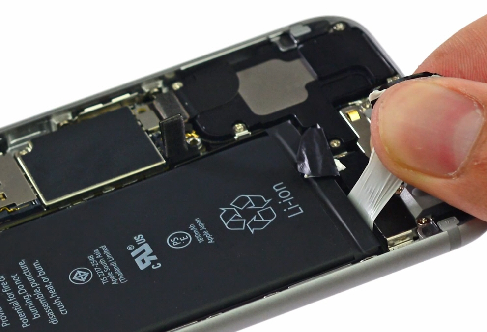 Акб iphone 6. Шлейф батареи iphone 6. Iphone 6 Teardown. Замена АКБ iphone 6. Замена аккумулятора iphone 6s.