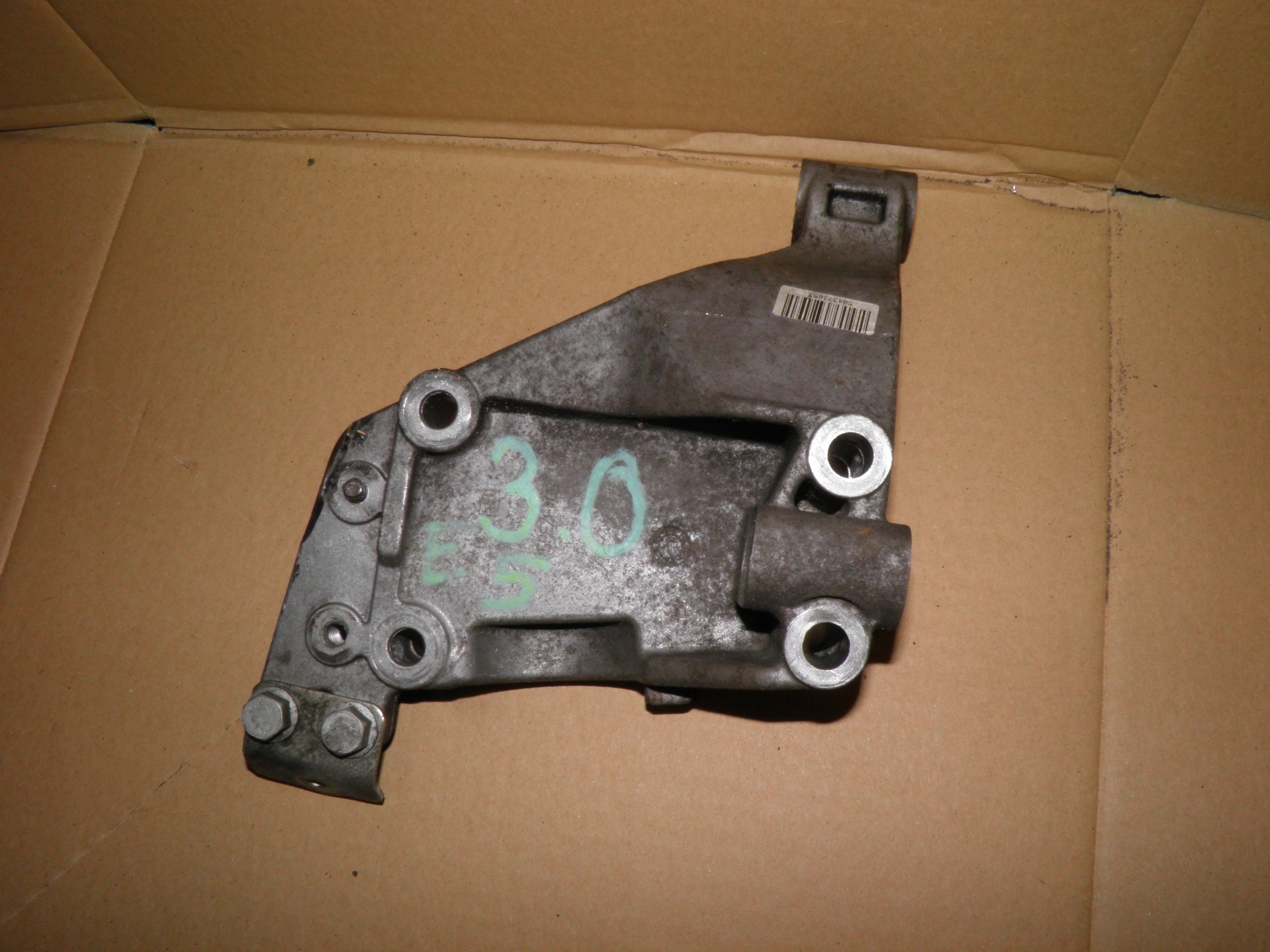 DUCATO JUMPER BOXER 3.0 12- 180KM engine mount
