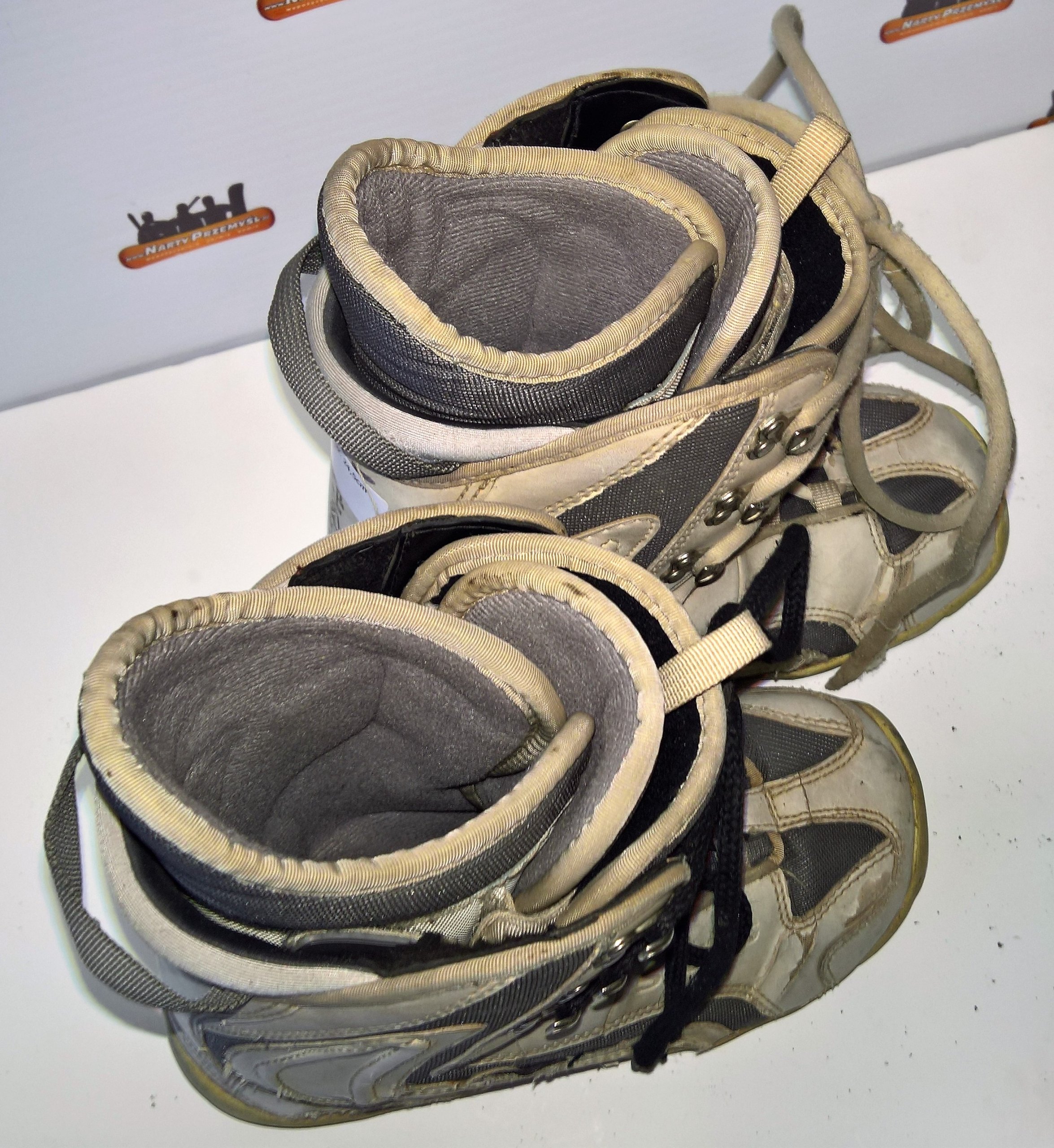 Używane buty snowboardowe Static 24,5 cm (56) Marka Inna marka