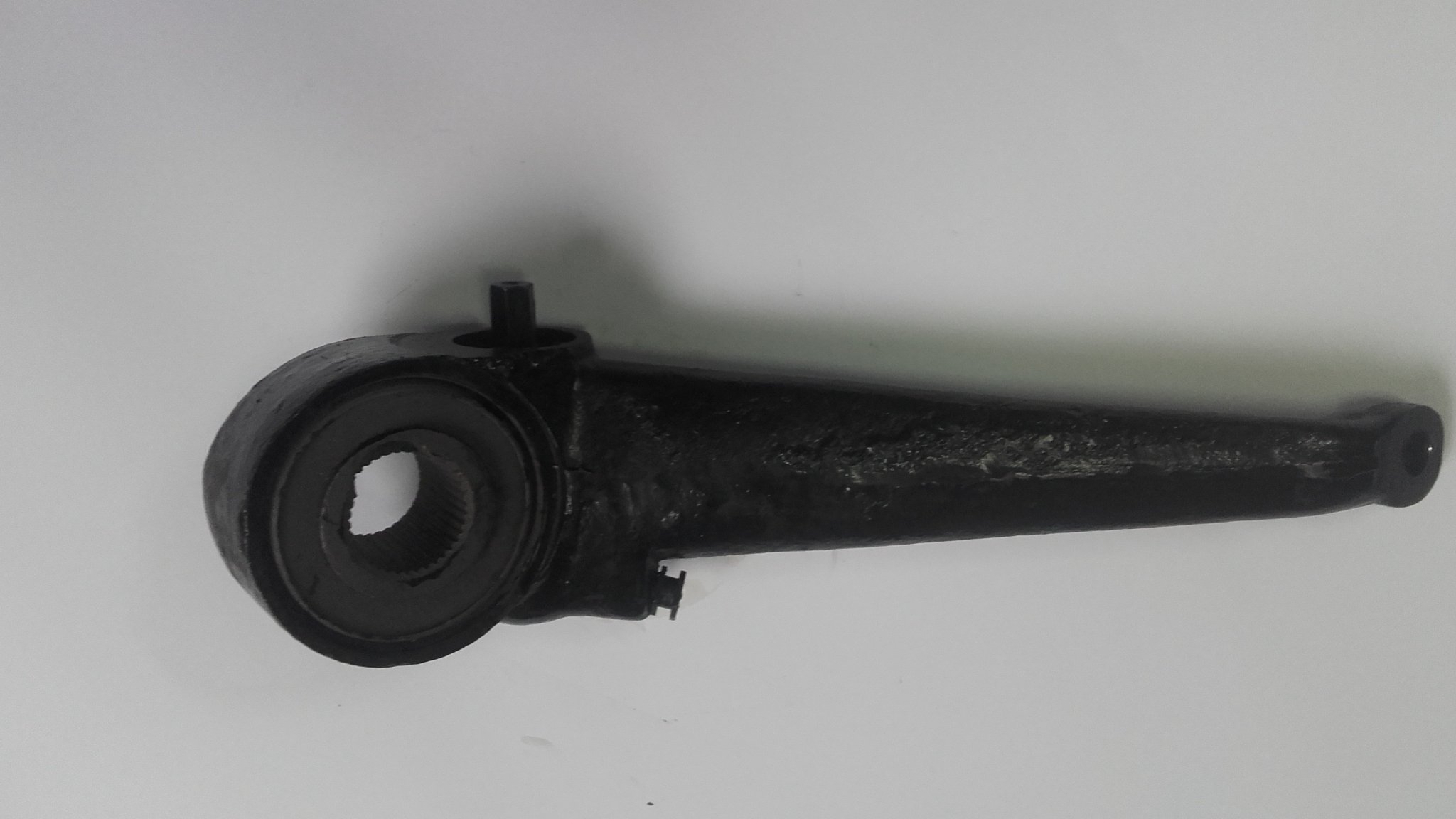 341-430174 - TATRA 815 ВАЖІЛЬ РОЗПОДІЛЬНИКА ПЕРЕДНІЙ ПРАВИЙ LUBLIN