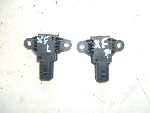 Jaguar XF Датчик подушки безпеки бічних дверей