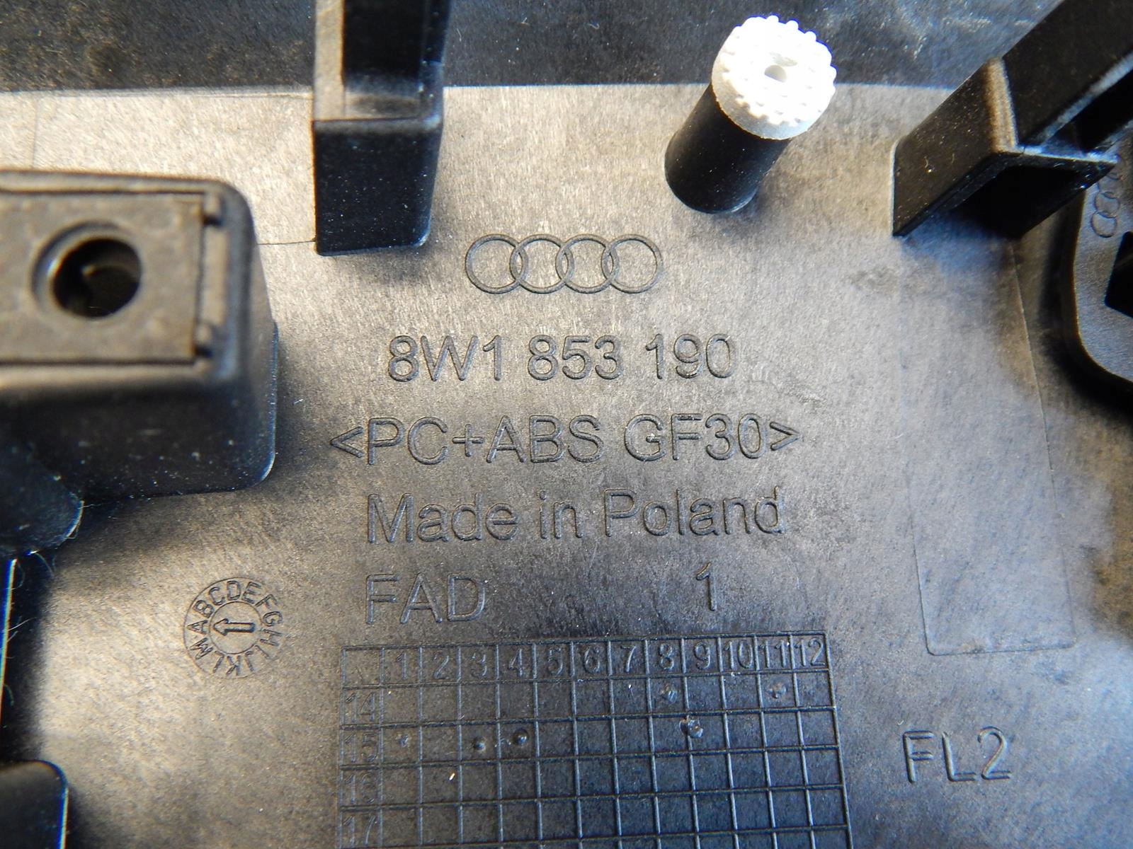 AUDI A5 F5 modanatura DEKORY 8W1853190