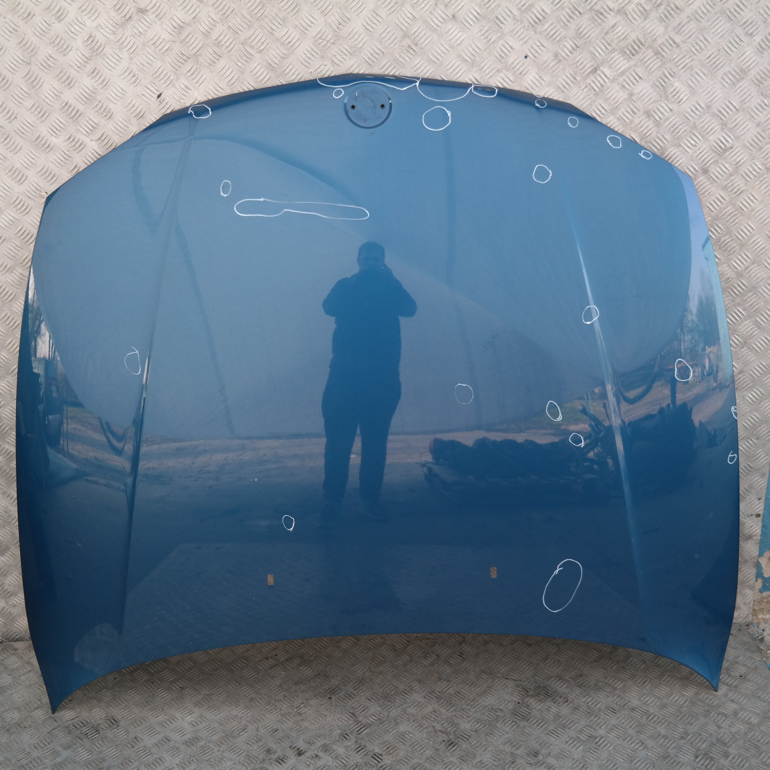 Капот бмв 1. Капот e87 1 series. Капот bmw x1 f48. Бмв х7 капот. Капот bmw x1 f48.