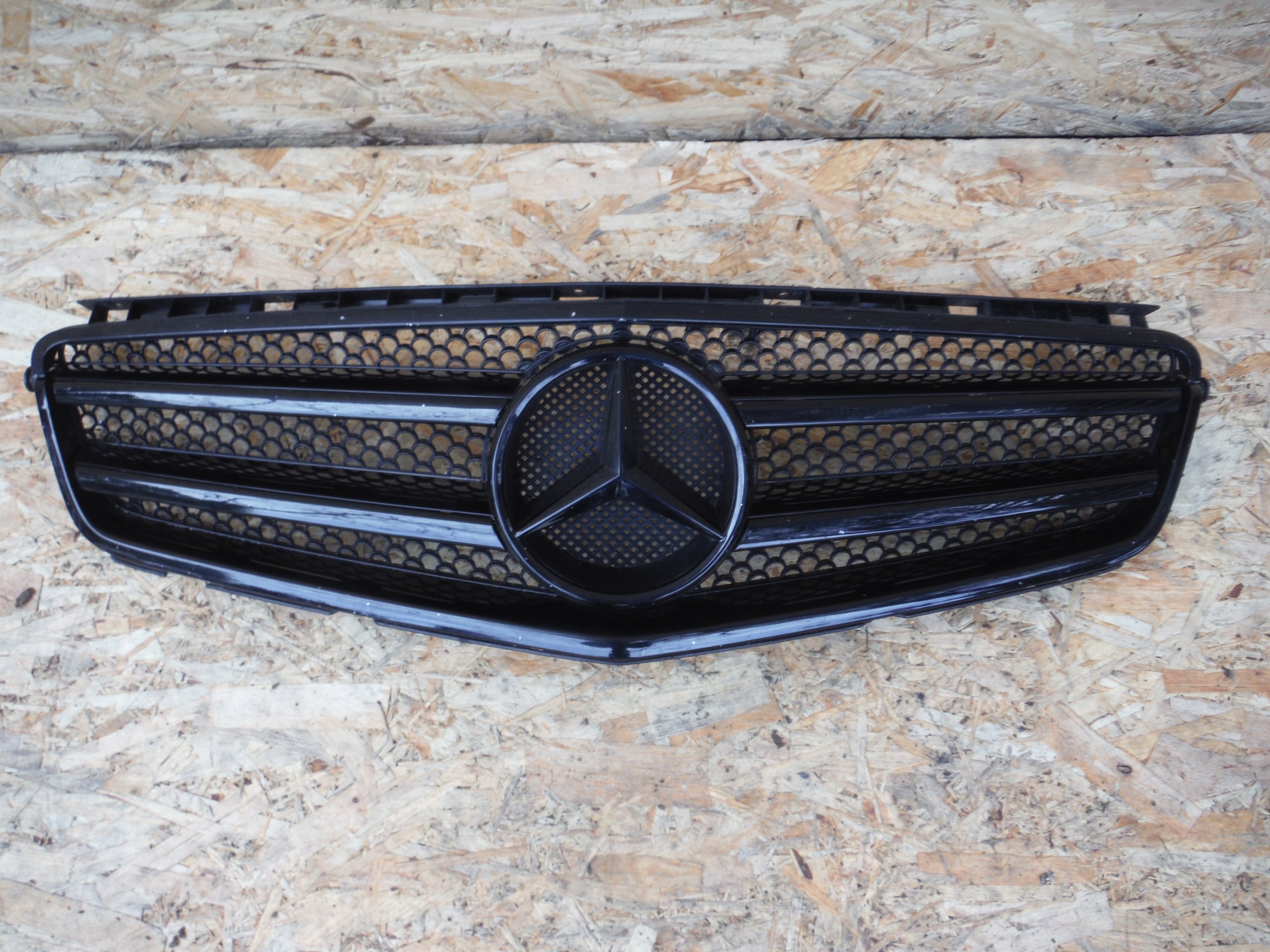 Grill atrapa Mercedes W204 C klasa AMG 6.3 6.5 7267633290