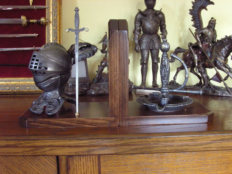 Podpery Na Knihy Hlava Rytiera AG53/5