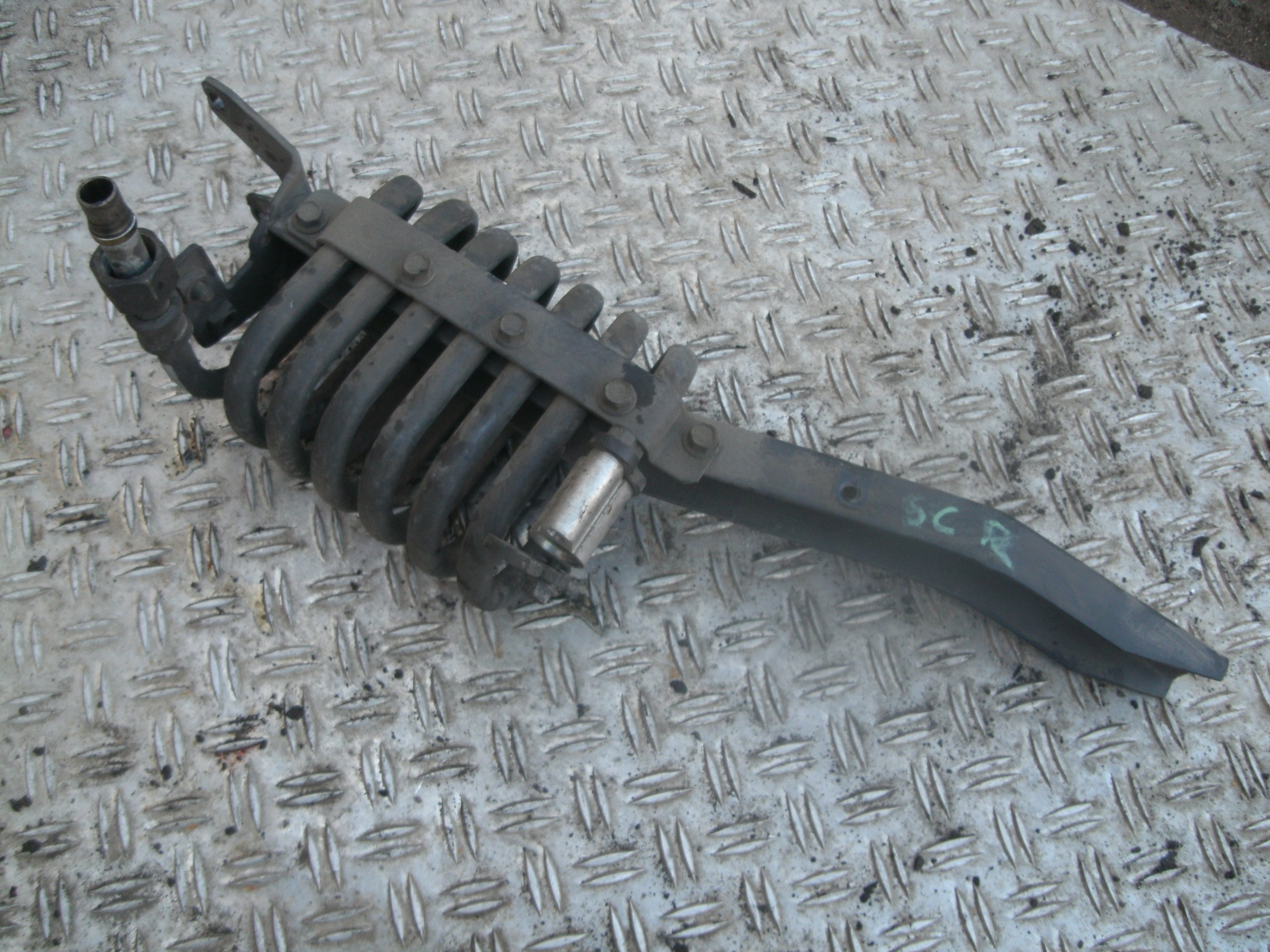 SPIRALA WĘŻOWNICA CHŁODNICA POWIETRZA SCANIA R 08R