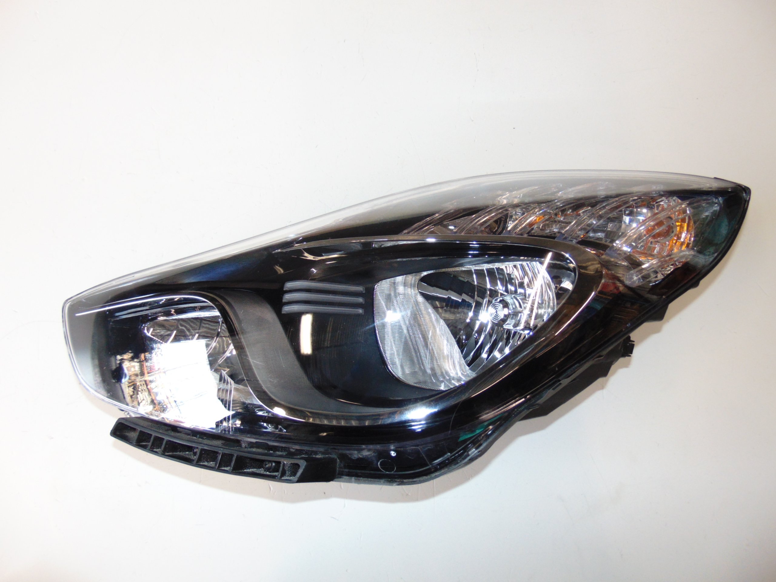 фара левый  перед HYUNDAI ix20 10 - 92101 - 1kxxx Производитель запчасти Hyundai OE foto 1