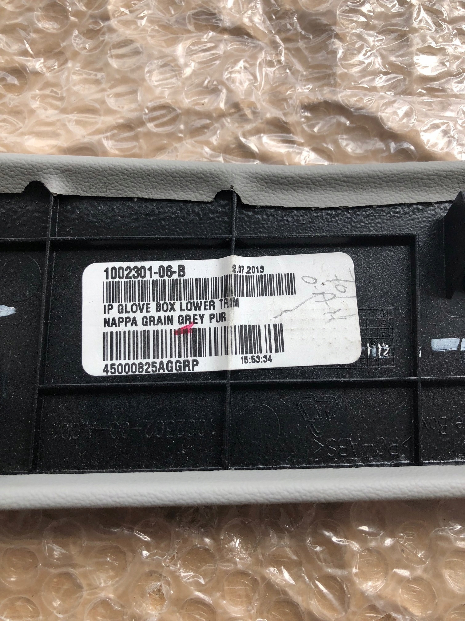 Tesla S dekor захист schowka 1002301 - 06 - B PVC GREY Номер каталозі запчастини 1002302 - 00 - A . 001 foto 3