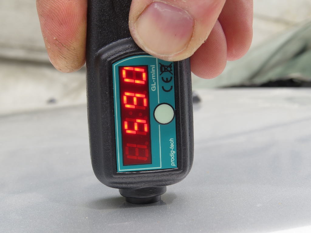 GL MINI MIERNIK GRUBOŚCI LAKIERU PROSTA OBSŁUGA Zakres pomiarowy 0-1100 μm