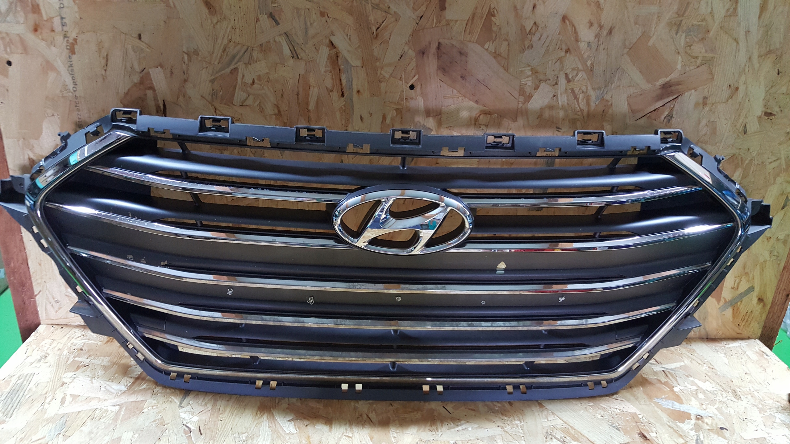 Hyundai Elantra EL Kühlergrill FRONTGRILL Kühlergitter 86351F2100 - Thumbnail 1