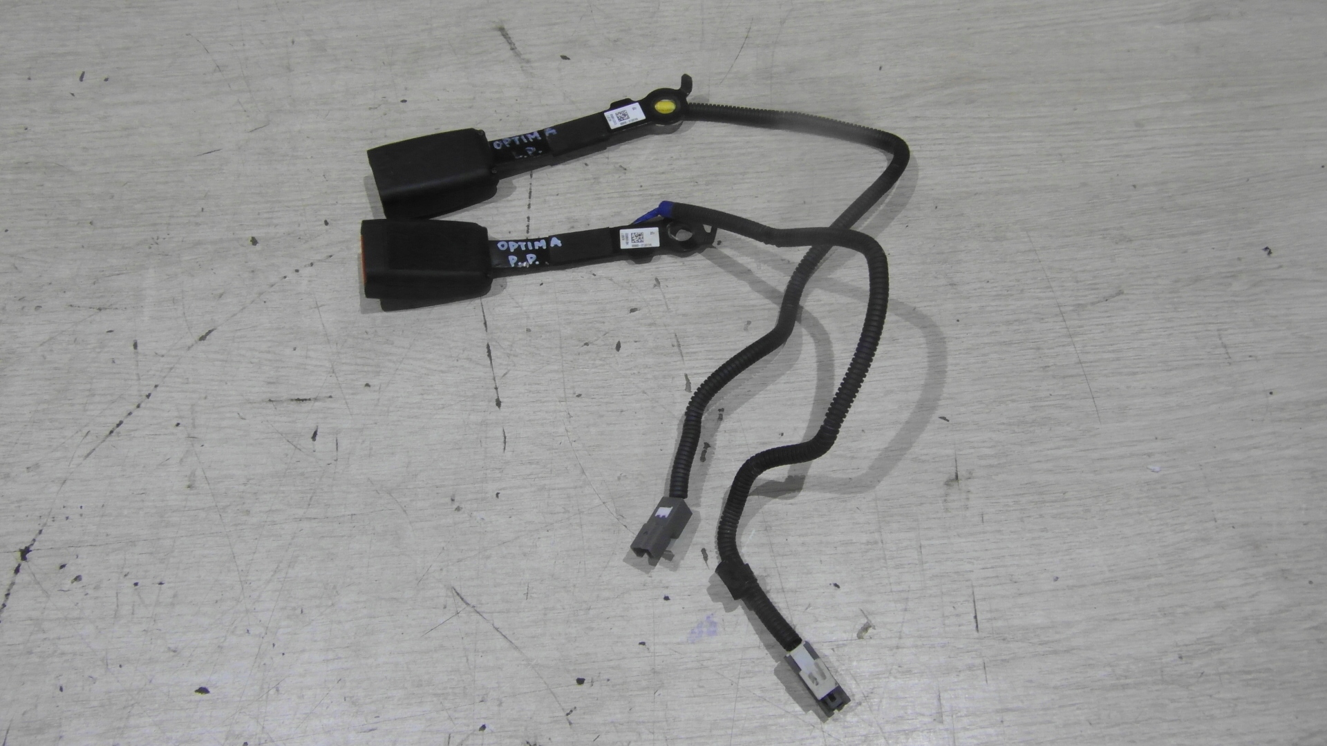 защелка ремень безопасности перед левый kia OPTIMA 15r