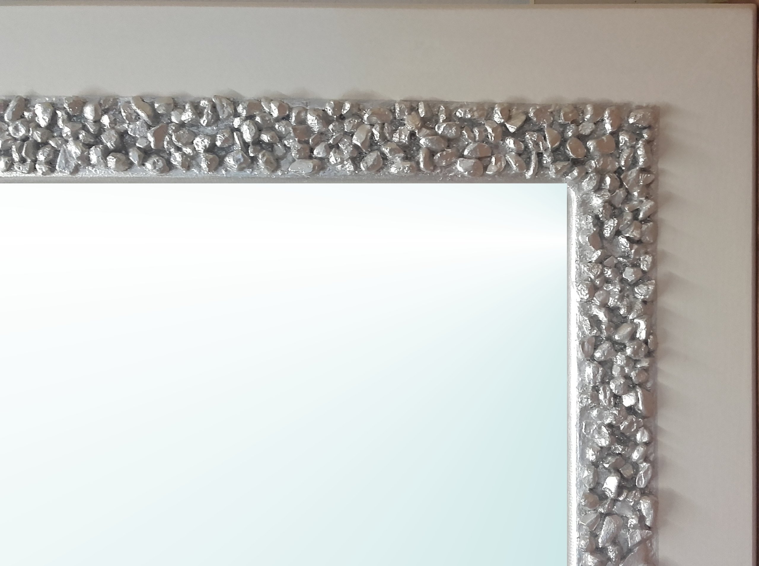 LUSTRO RAMA ZDOBIONA naturalnymi kamieniami BIAŁE Kod producenta Ramoteka