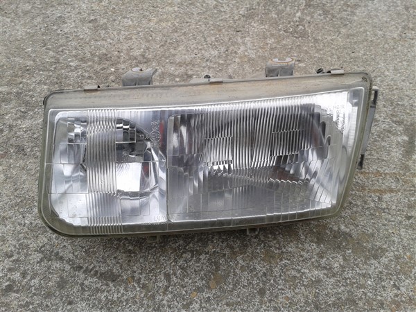 ЛАМПА ЛЕВАЯ ПЕРЕДНЯЯ TATA SAFARI EUROPA 03R