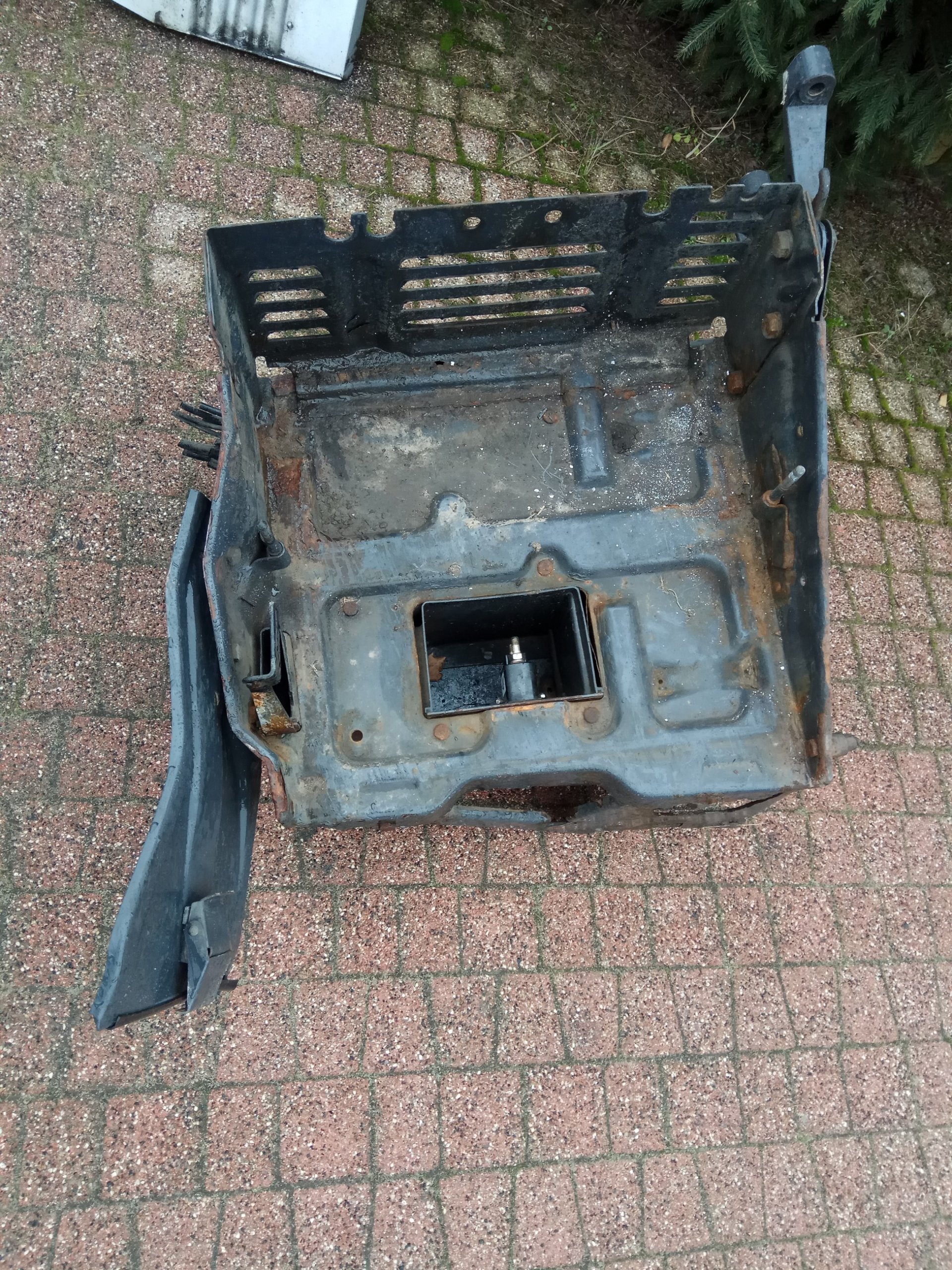 Аккумуляторный блок Scania R