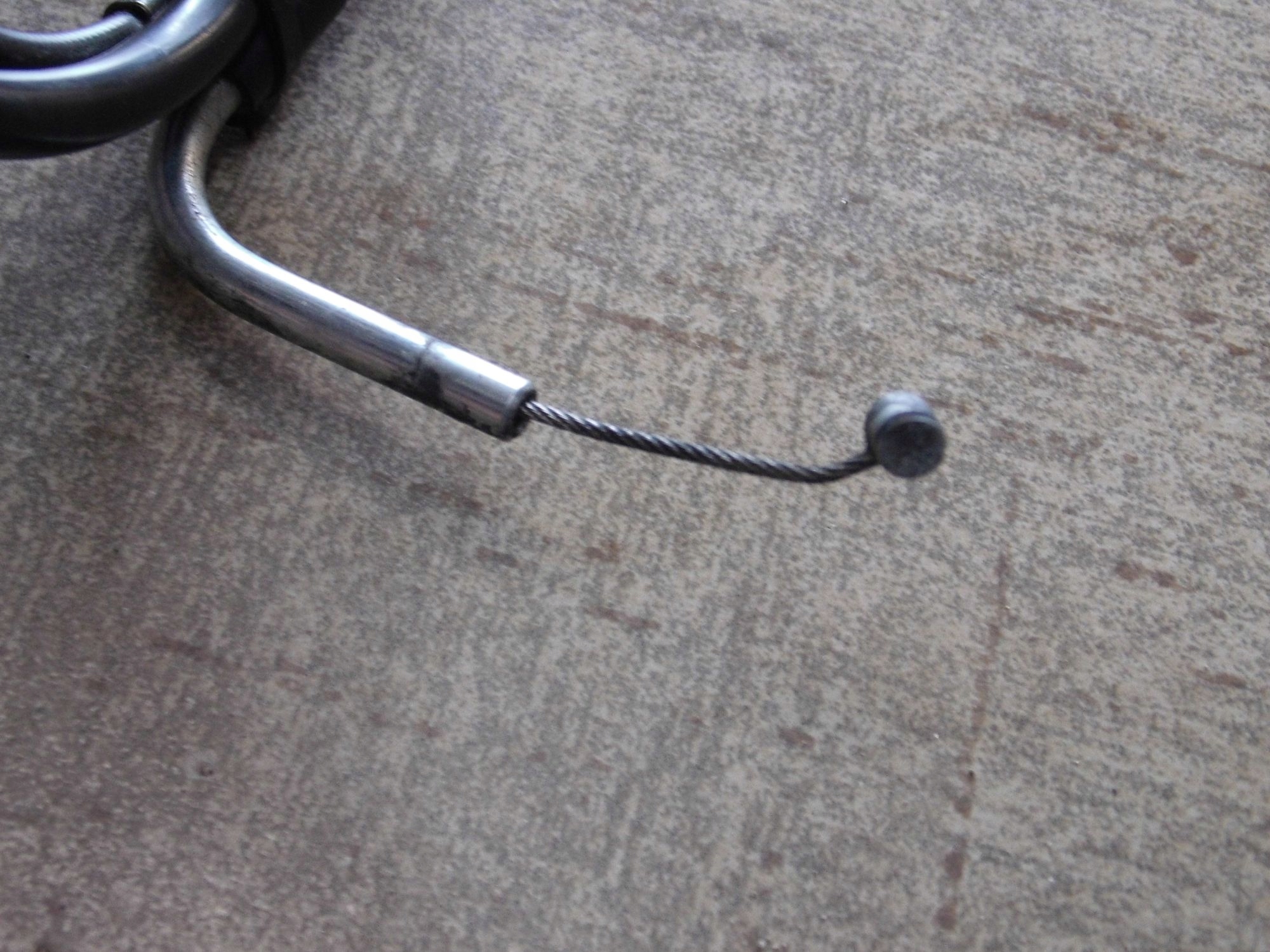 Linka ssania Suzuki GSF 1200 Bandit 01-05 Producent Suzuki OE