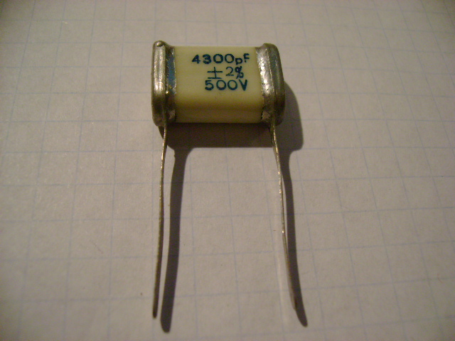 

Kondensator 4,3nF 500V 2% Mikowy SG-3 Silver Mica