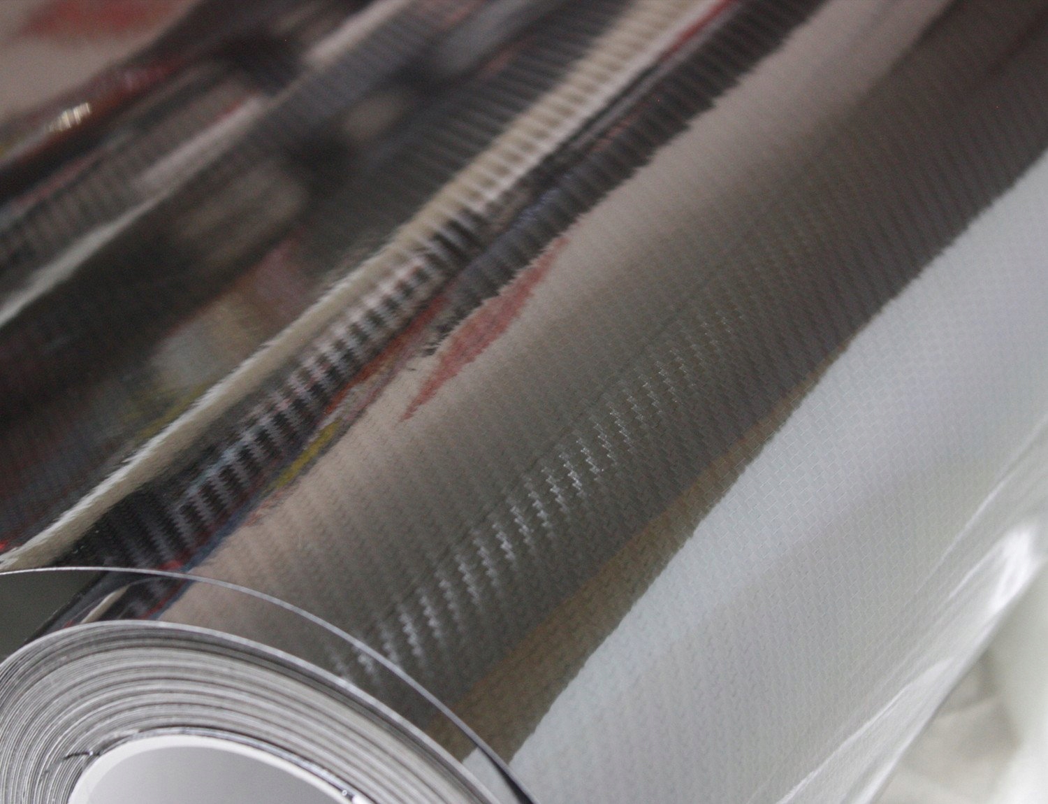 FOLIA OKLEINA CARBON 5D POŁYSK CZARNA 152 x 10 cm Kolor czarny