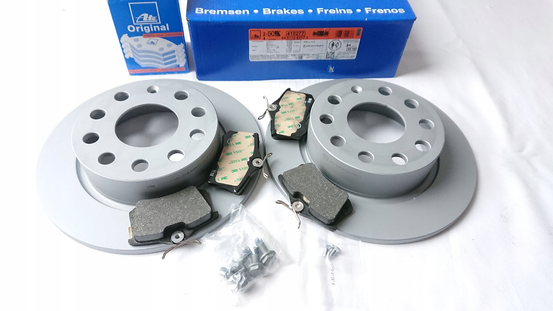 TARCZE KLOCKI HAMULCOWE TYL VW GOLF V VI PLUS