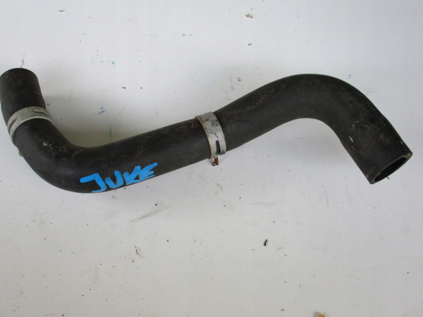 hose pipe Nissan Juke