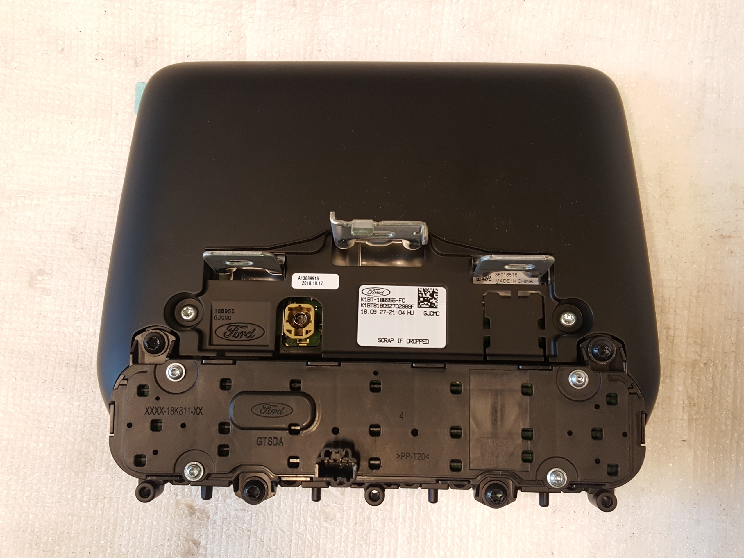 FIESTA MK8 WYŚWIETLACZ DOTYKOWY RADIO SYNC 3 Typ samochodu Samochody osobowe