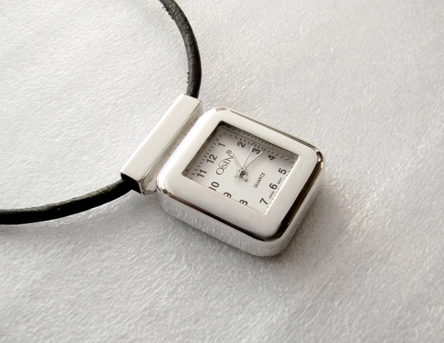 ZE SREBRA MARKOWY ZEGAREK OSIN WISIOR ETUI WAWA Rodzaj analogowe