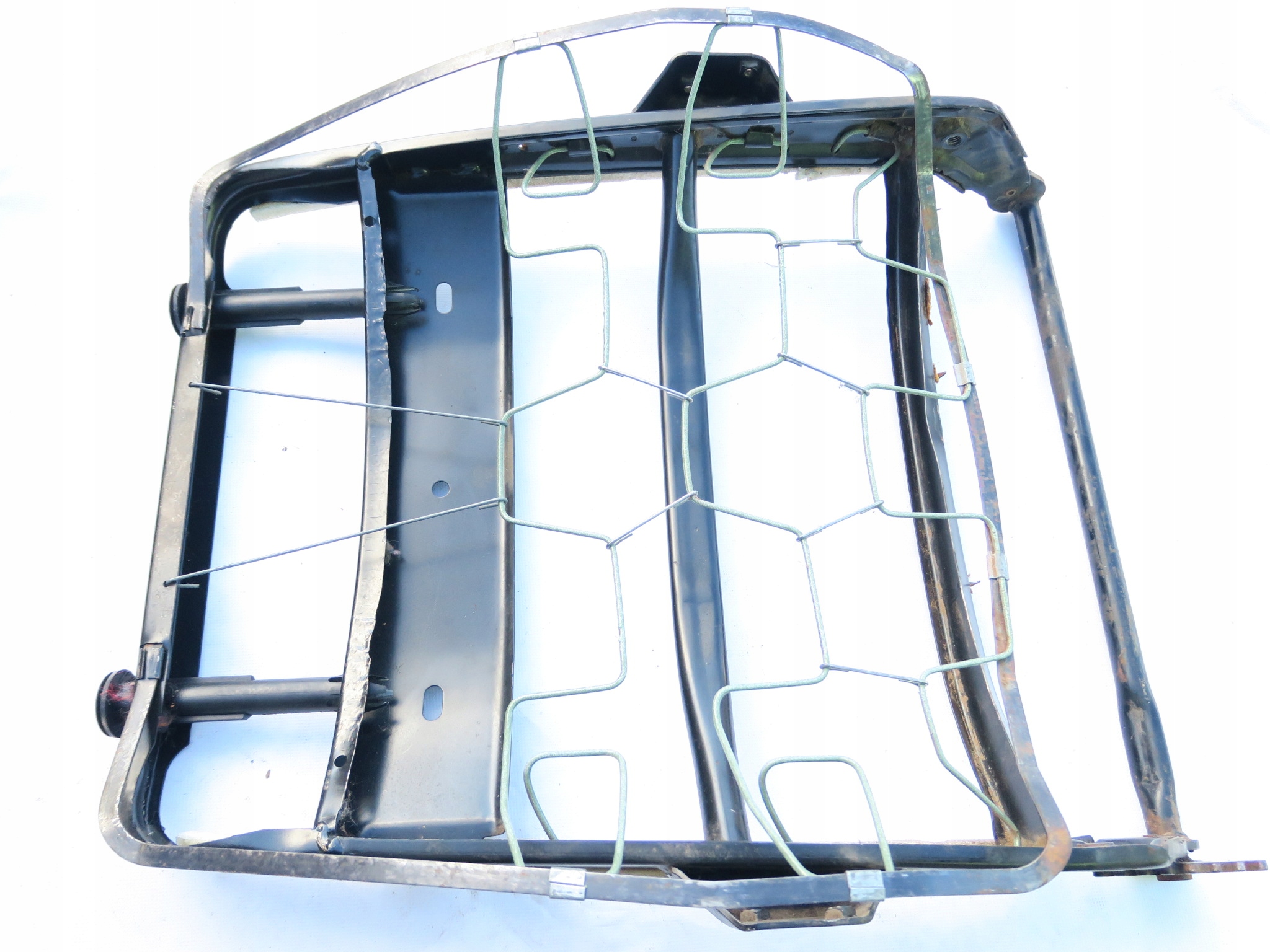 диффузор под Подлокотники oem 205881705A