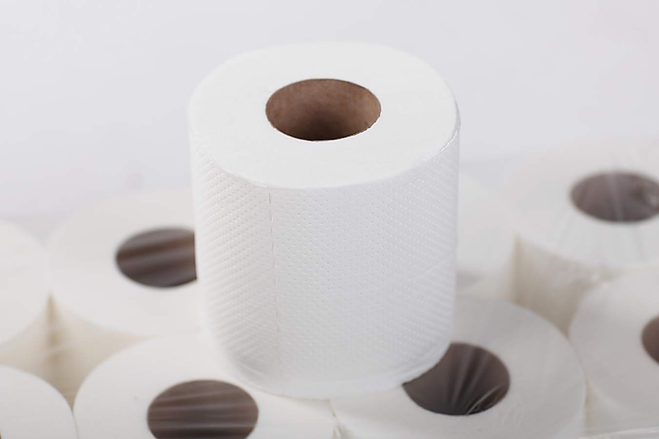 

Ręcznik Papierowy Celuloza 2W 100M Na Roli 6 Szt