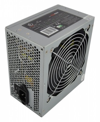 BIAŁY KOMPUTER DO GIER PRACY RYZEN 5 5600GT RADEON VEGA 16GB SSD 1TB W11 Marka Netcomp